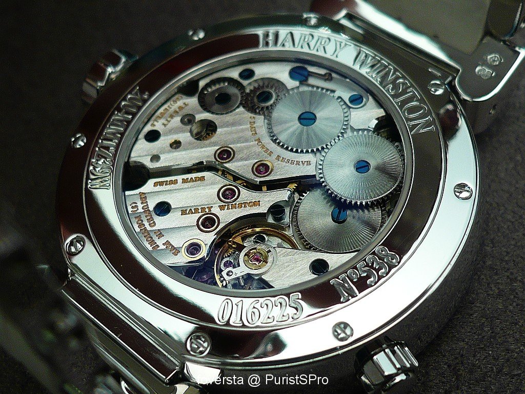 The Harry Winston Excenter Timezone: travel with style !
